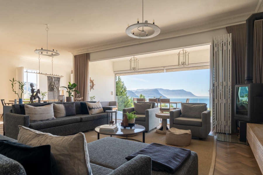 6 Bedroom Property for Sale in Simons Kloof Western Cape